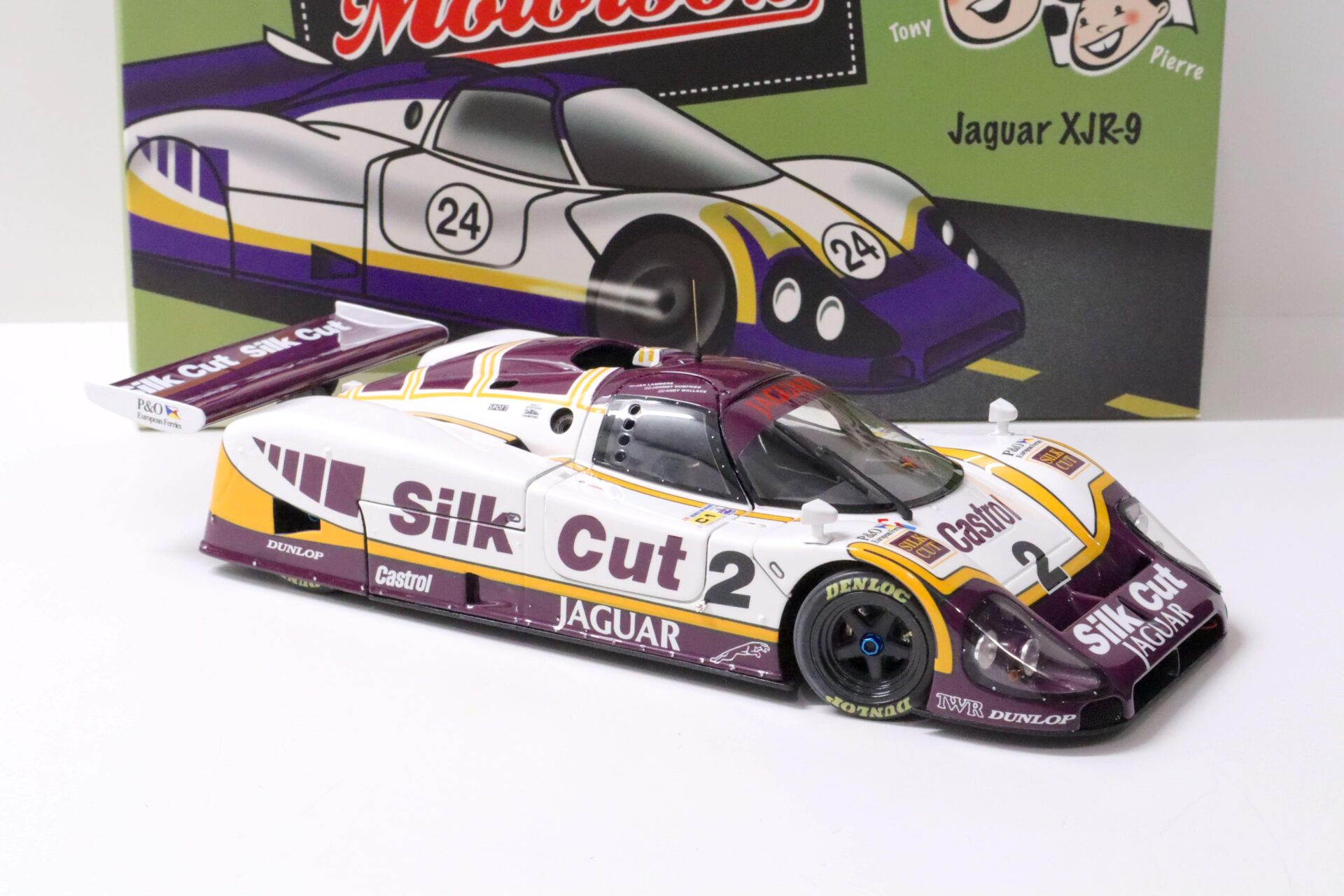 1:18 Exoto 1988 Jaguar XJR-9LM 24h Le Mans #2 Lammers/ Dumfries/ Wallace