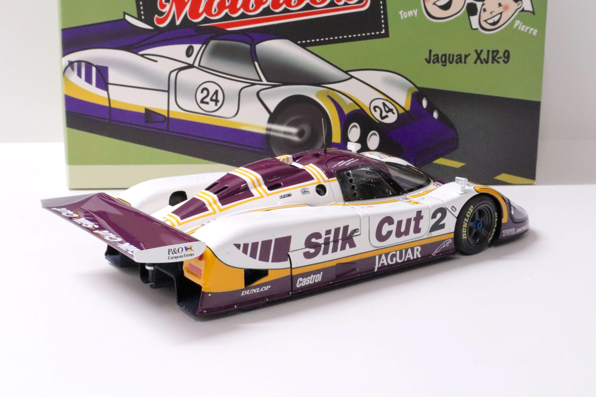 1:18 Exoto 1988 Jaguar XJR-9LM 24h Le Mans #2 Lammers/ Dumfries/ Wallace