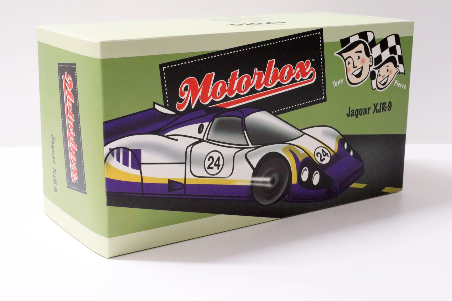 1:18 Exoto 1988 Jaguar XJR-9LM 24h Le Mans #2 Lammers/ Dumfries/ Wallace