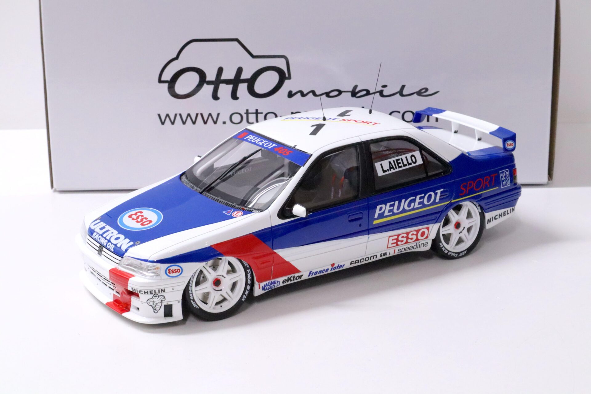 1:18 OTTO mobile OT364 Peugeot 405 MI16 Super Tourisme 1995 #1 Aiello