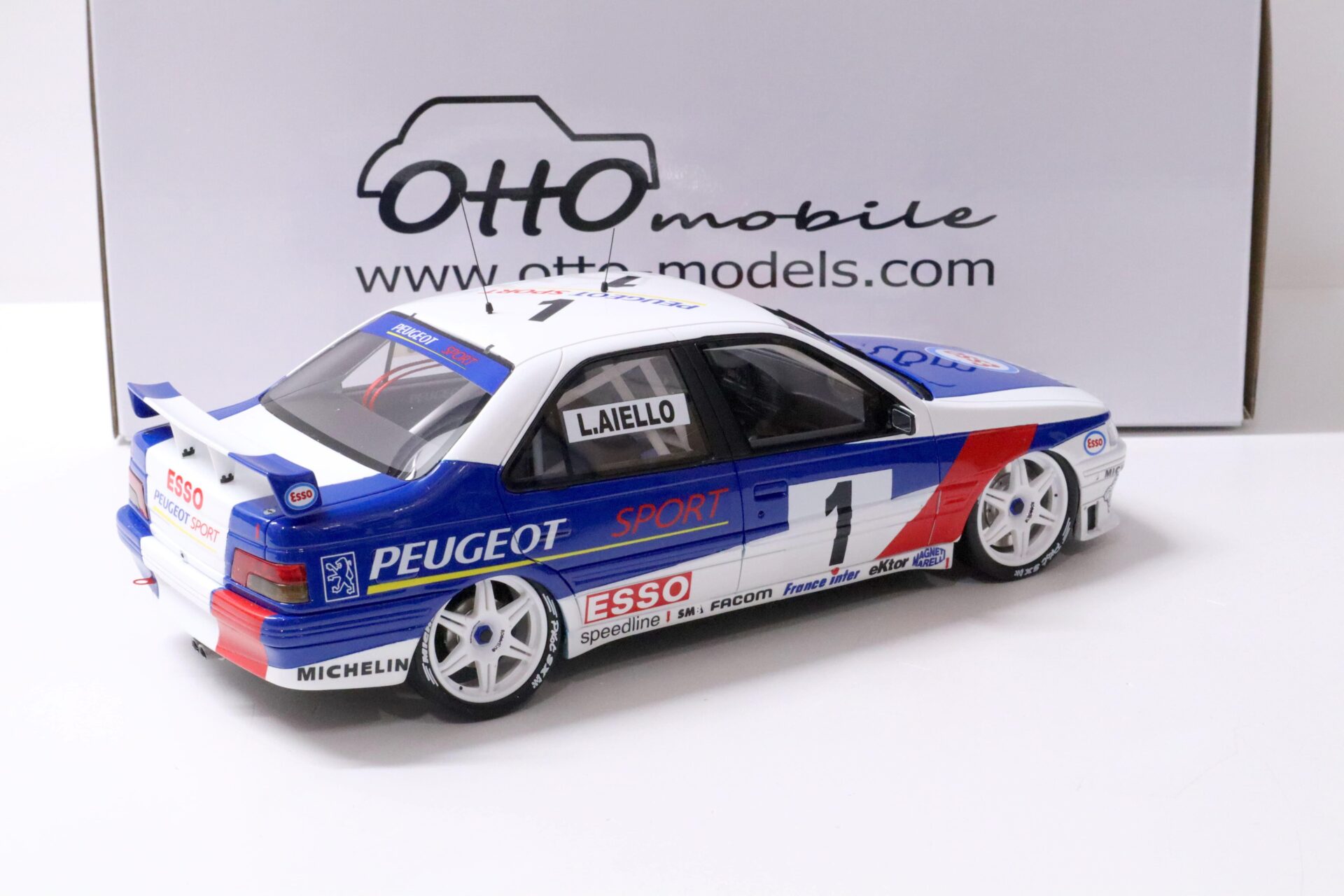 1:18 OTTO mobile OT364 Peugeot 405 MI16 Super Tourisme 1995 #1 Aiello