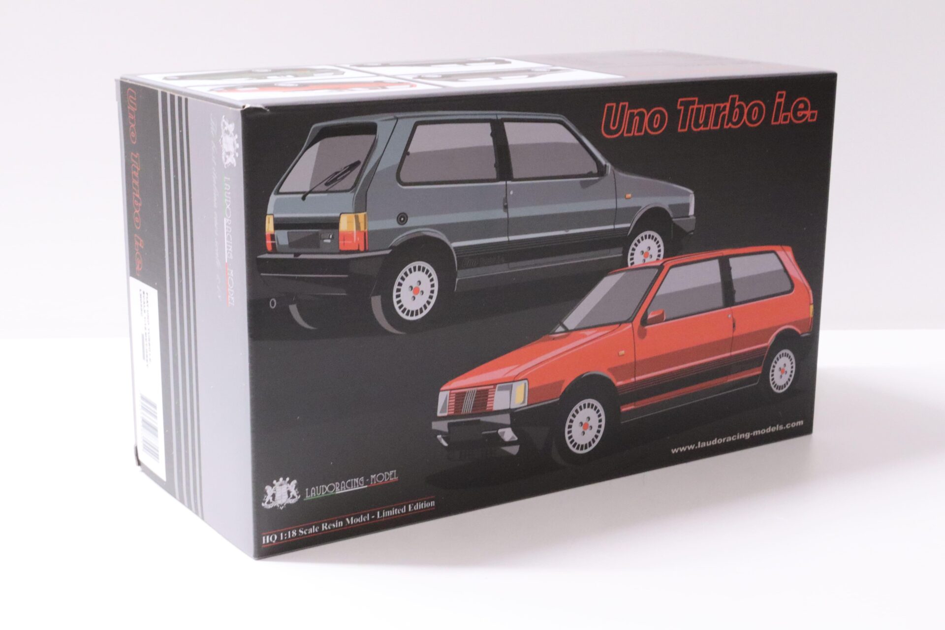 1:18 Laudoracing-Model Fiat Uno Turbo I.E. 1987 grey metallic