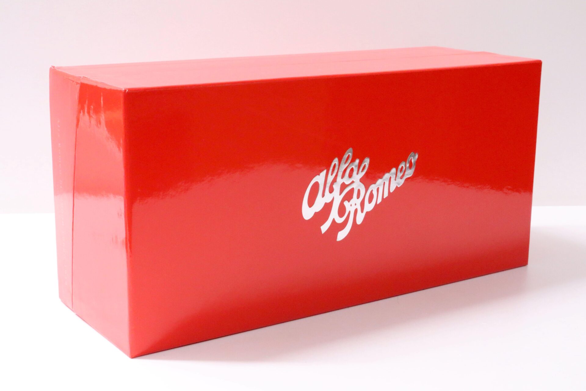 1:18 Minichamps Alfa Romeo 8C 2900B Lungo 1938 light blue