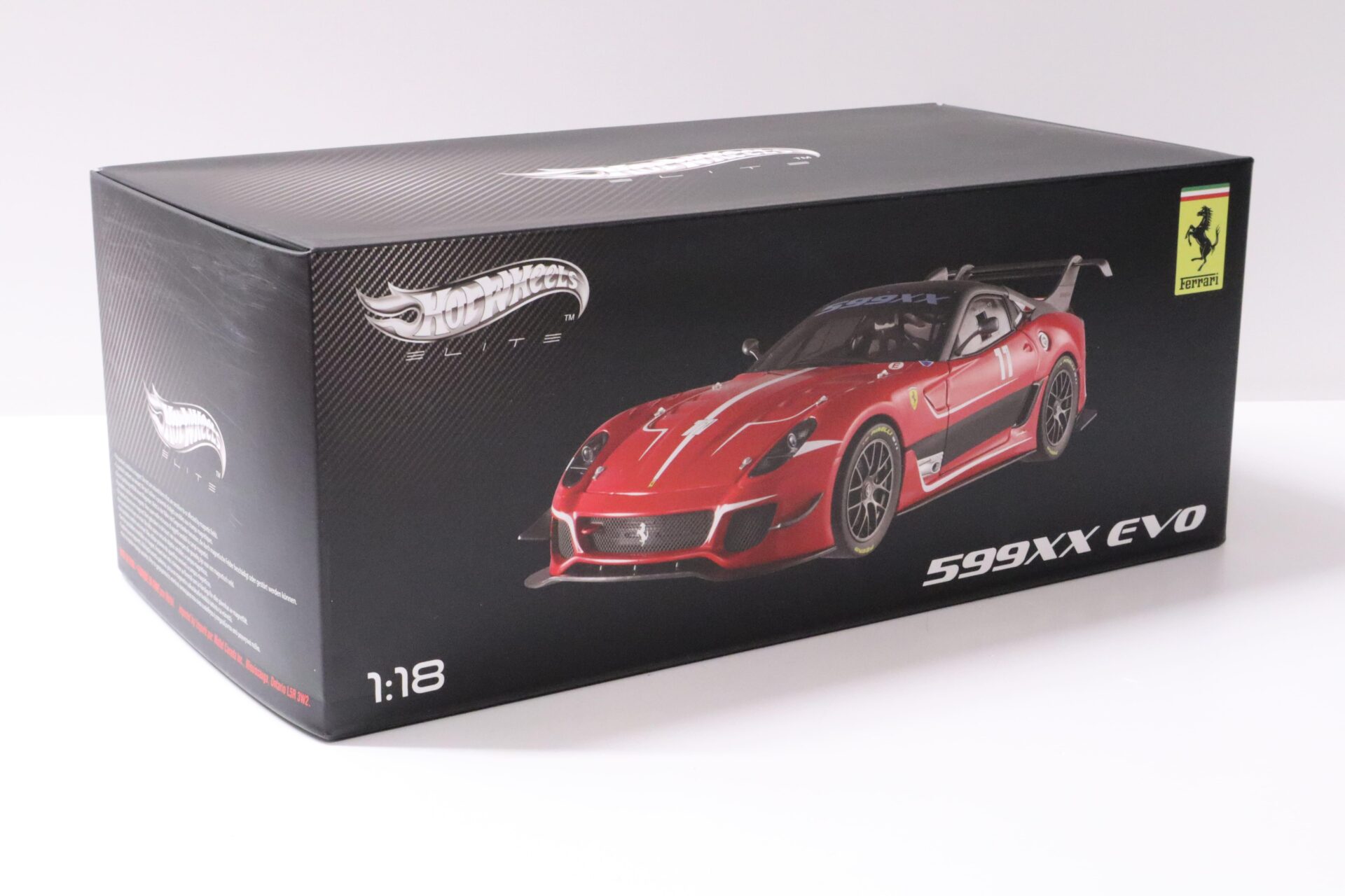 1:18 Hot Wheels Elite Ferrari 599XX EVO #11 red BCJ91