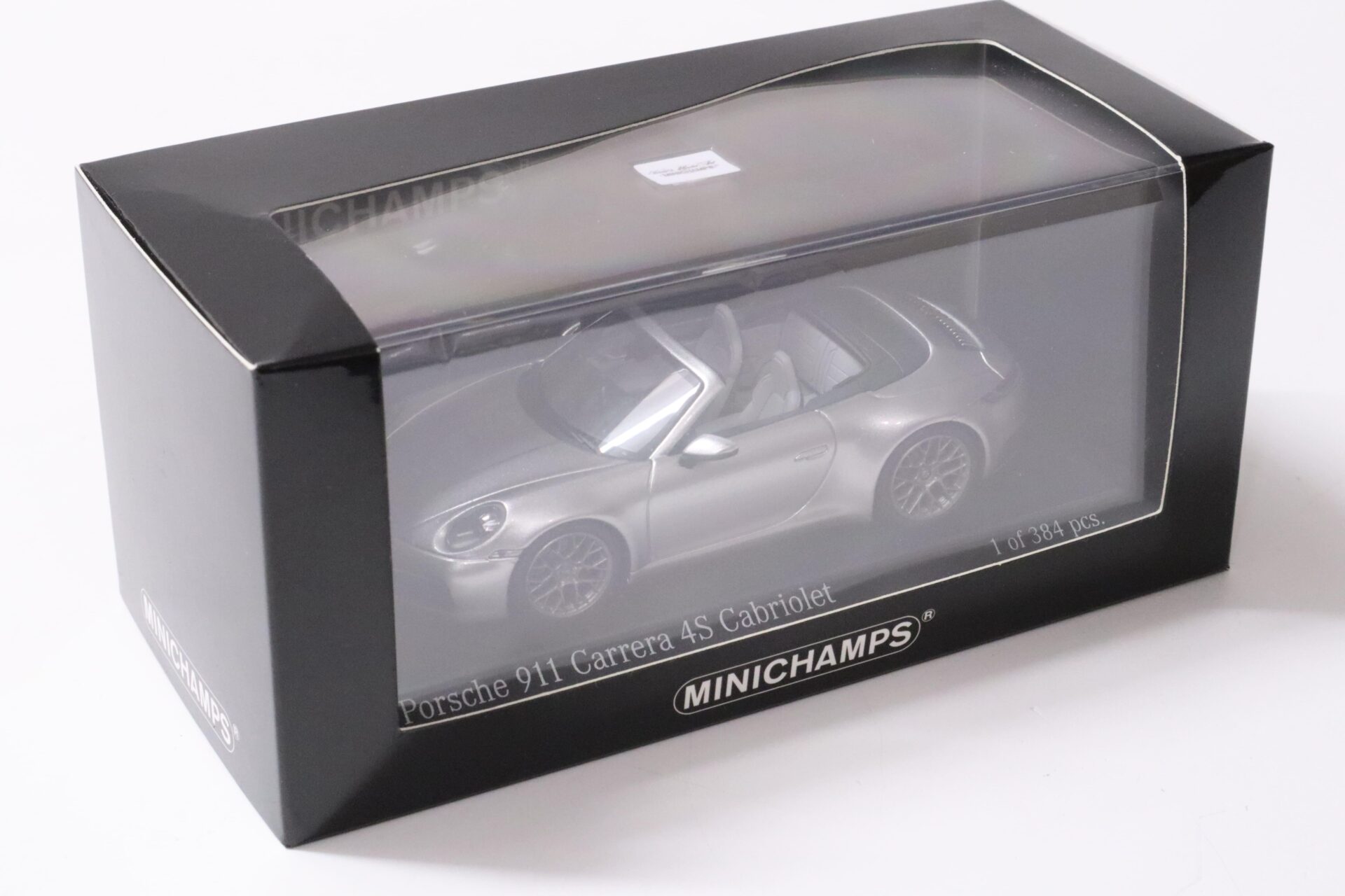 1:43 Minichamps Porsche 911 992 Carrera 4S Cabriolet GT-silver 2019