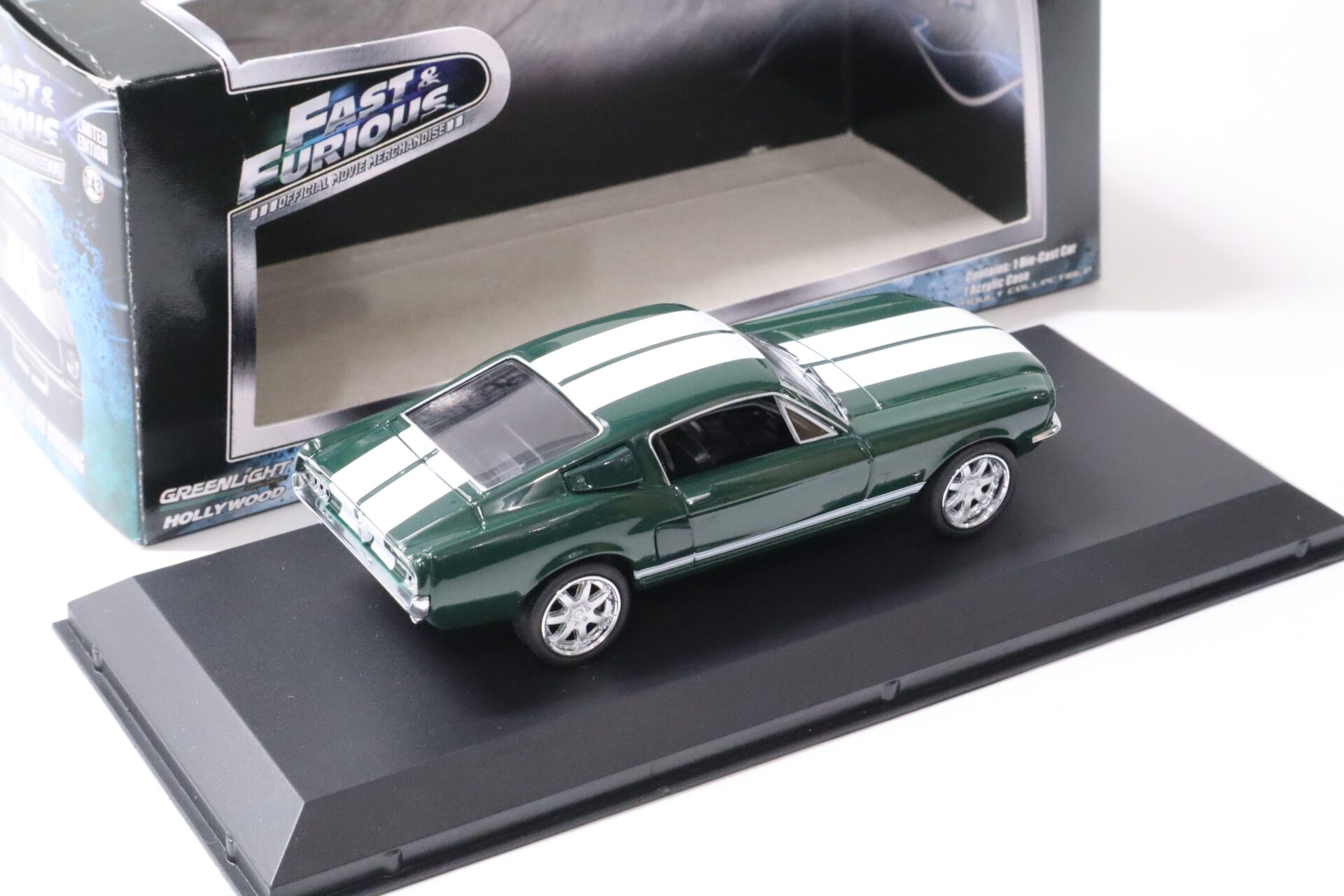 1:43 Greenlight Fast and Furious SEANÂ´s 1967 Ford Mustang green/ white stripes