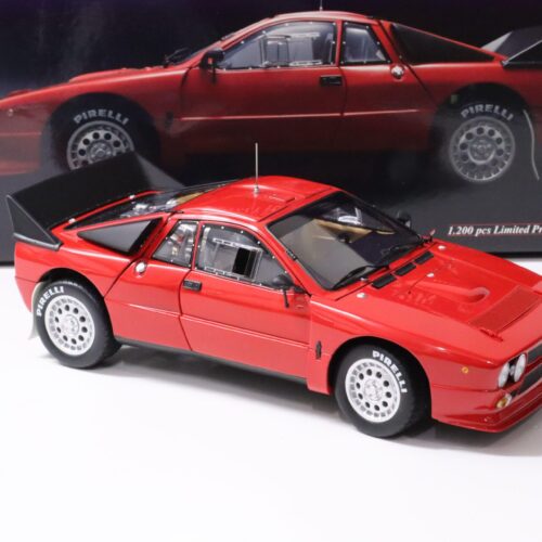 1:18 Kyosho Lancia 037 Rally Presentation Plain Body red