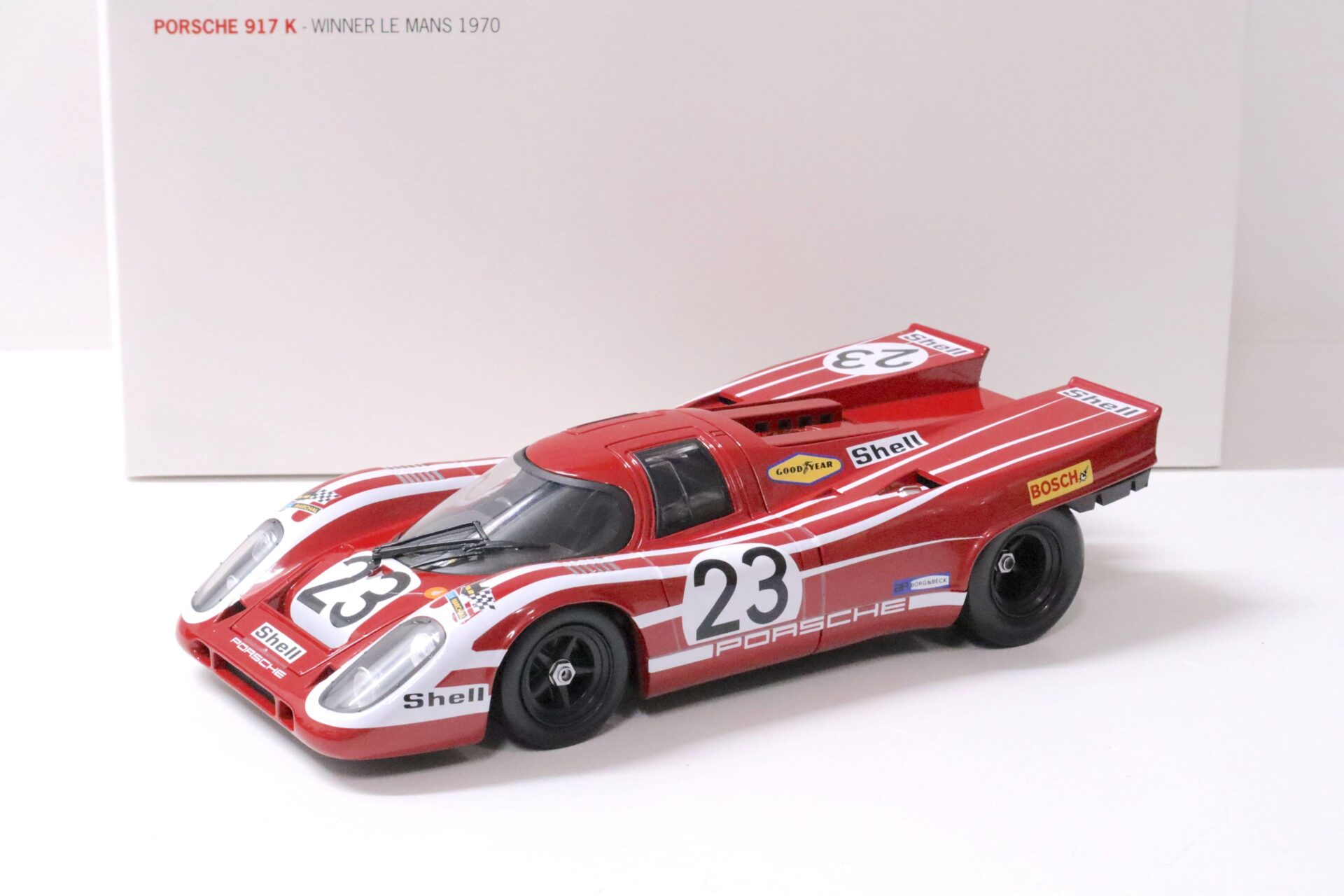 ID 59537 orig.jpg 1:18 Norev Porsche 917K Winner Le Mans 1970 red #23 DEALER VERSION
