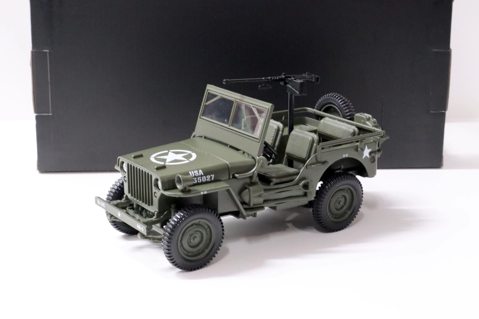1:18 Norev Jeep Military Vehicle US Army 1942 green