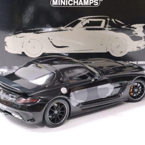 1:18 Minichamps Mercedes SLS AMG Black Series 2013 black metallic