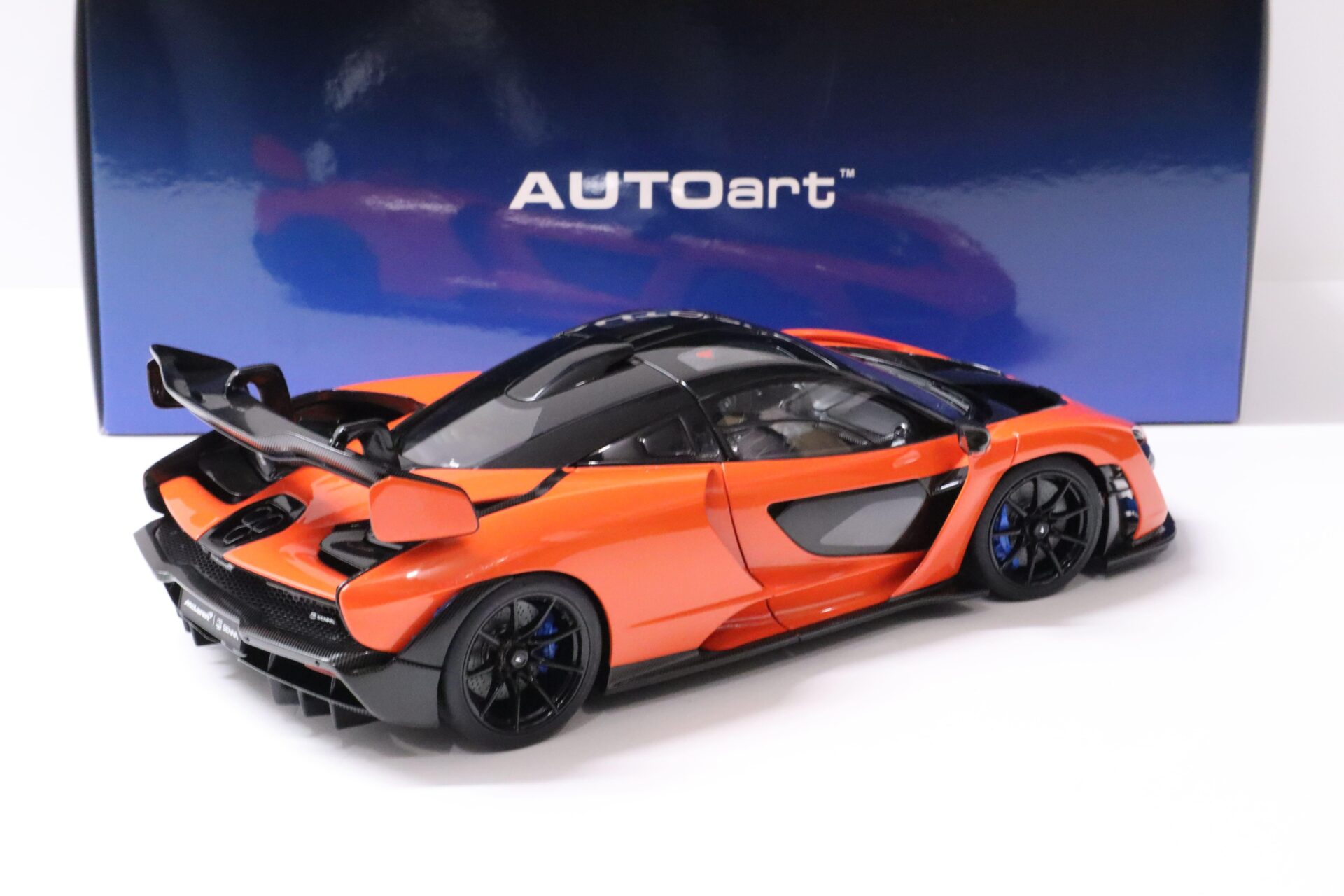 1:18 AUTOart McLAREN Senna 2018 Trophy Mira/ orange