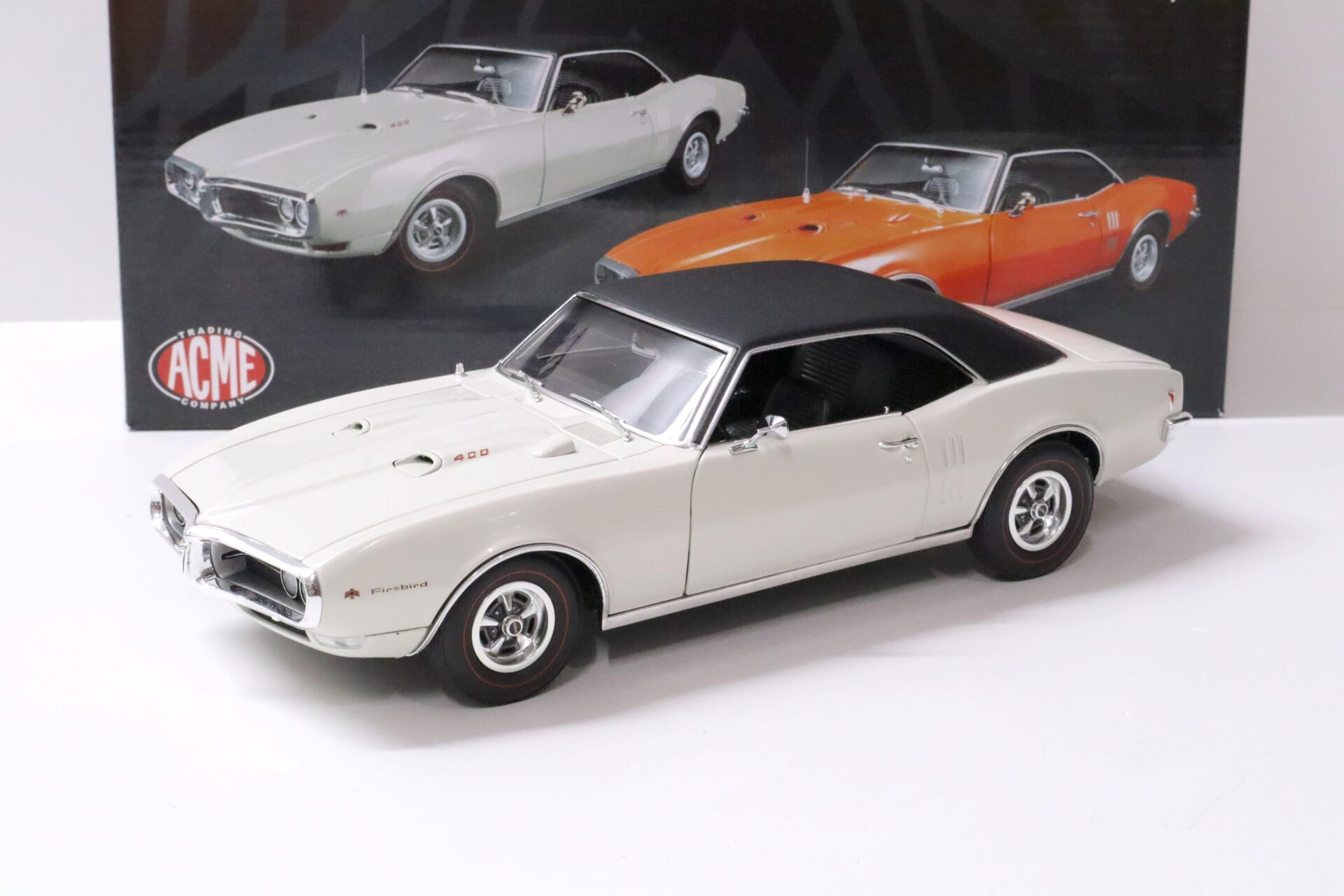ID 60074 orig.jpg 1:18 ACME 1968 Pontiac Firdbird Coupe white/ black roof