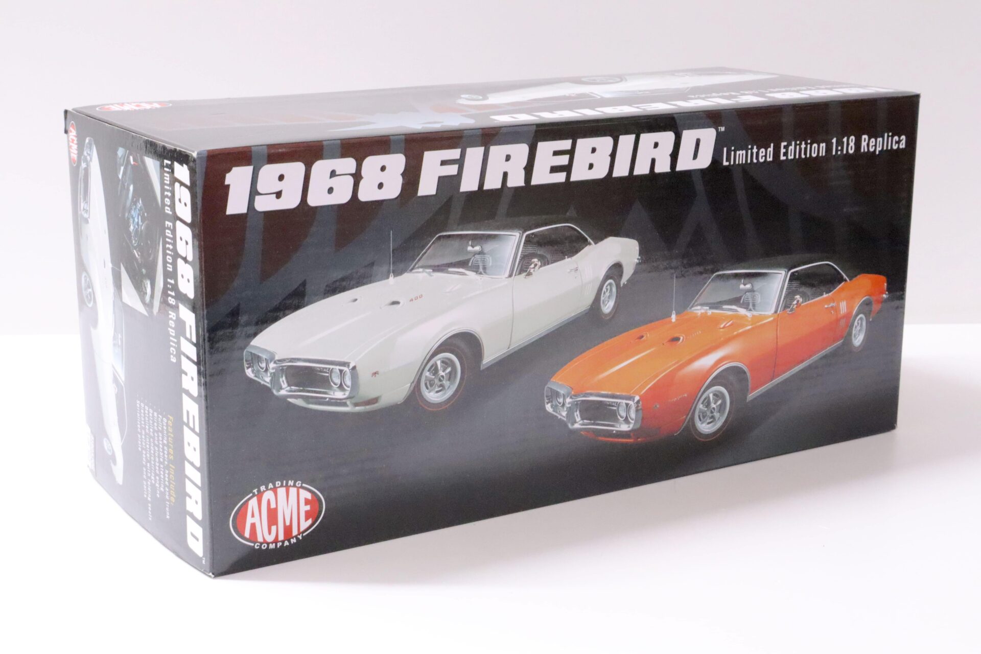 1:18 ACME 1968 Pontiac Firdbird Coupe white/ black roof