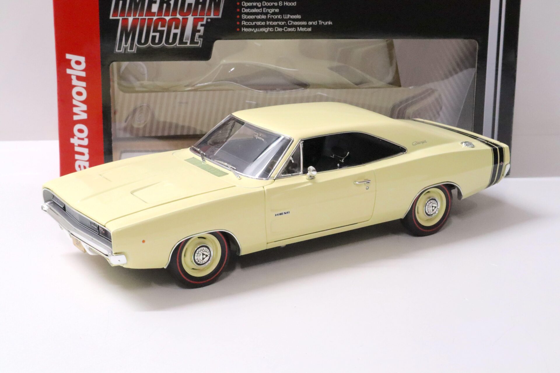 ID 60110 orig.jpg 1:18 Auto World 1968 Dodge Charger R/T Coupe yellow