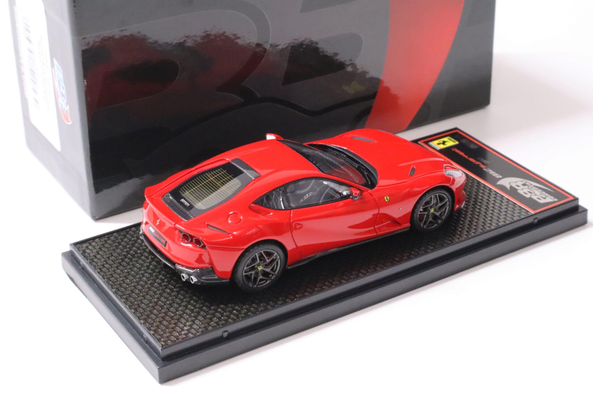 1:43 BBR Ferrari 812 Superfast Rosso Corsa 322 red/ grey wheel - Limited 48 pcs.