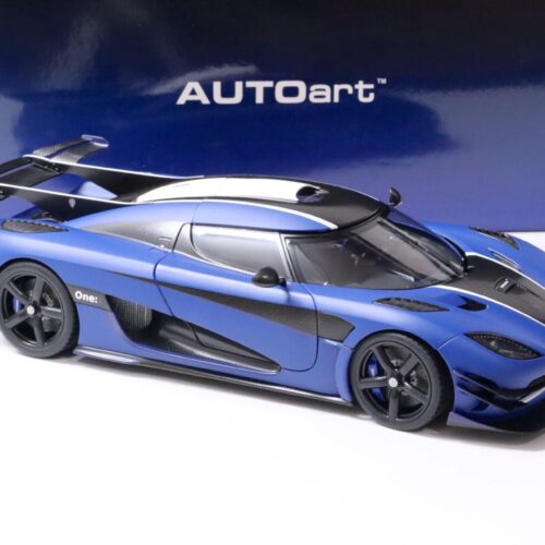 1:18 AUTOart Koenigsegg ONE:1 Matt Imperial blue/ Carbon black 2014