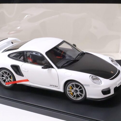 1:18 AUTOart Porsche 911 (997) GT2 RS white/ Carbon