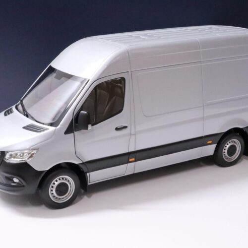 1:18 Norev Mercedes Sprinter Kasten 2018 silver metallic