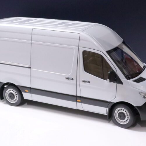 1:18 Norev Mercedes Sprinter Kasten 2018 silver metallic