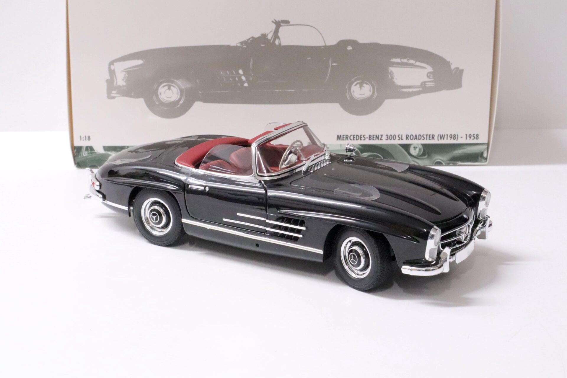 1:18 Minichamps Mercedes 300SL Roadster (W198) black 1958
