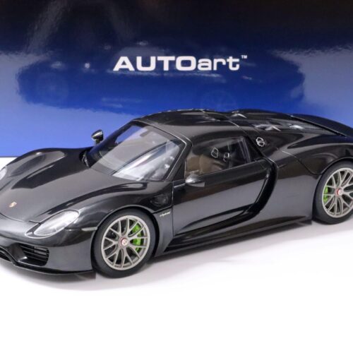 1:18 AUTOart Porsche 918 Spyder Basalt black metallic 2013
