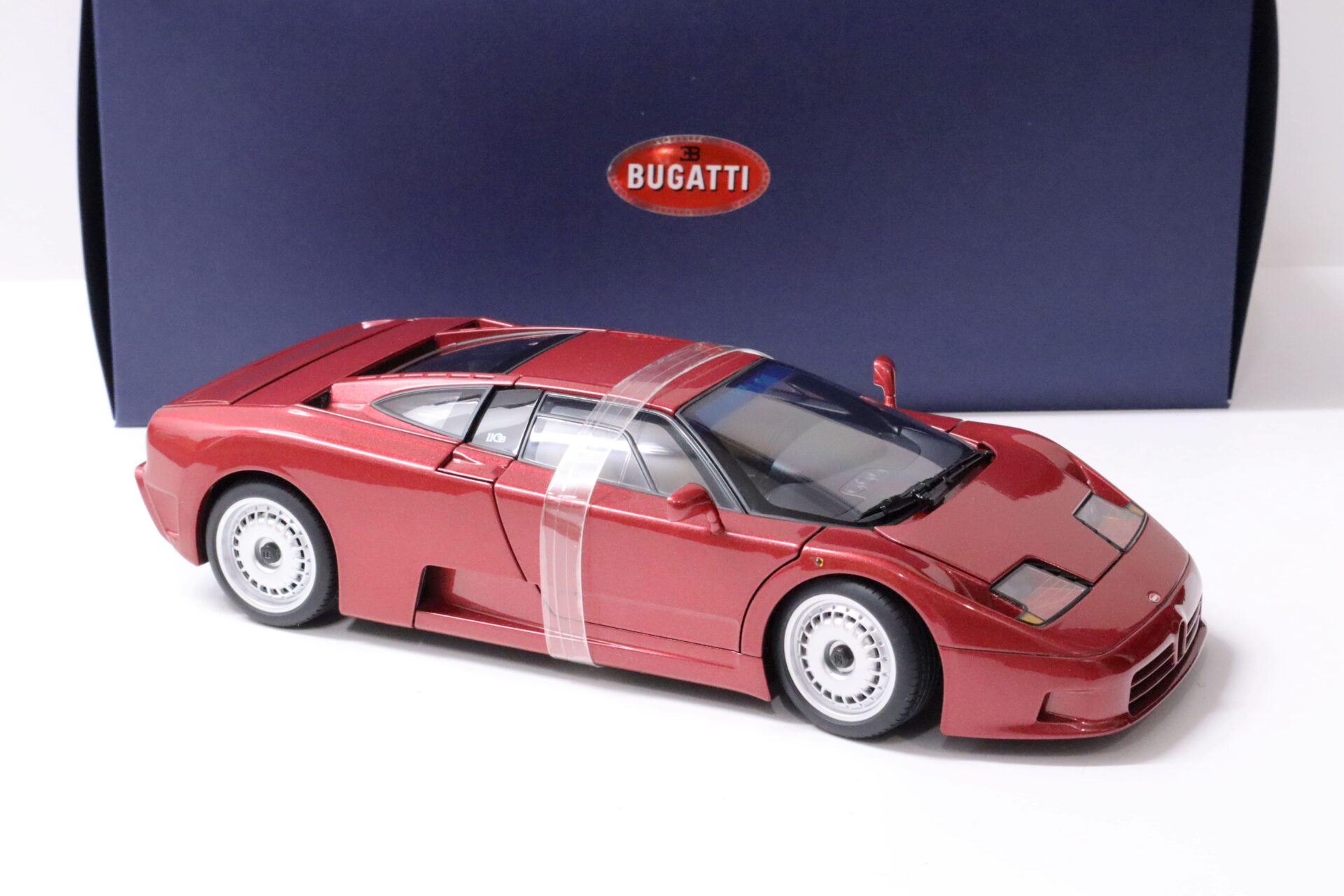 1:18 AUTOart Bugatti EB110 GT Coupe dark red metallic 1991