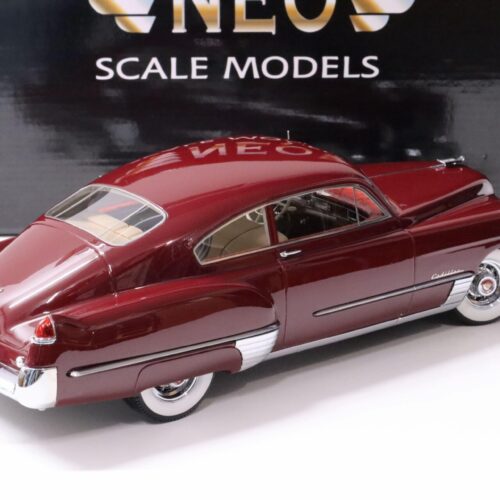 1:18 NEO Cadillac Series 62 Club Coupe Sedanette 1949 dark red