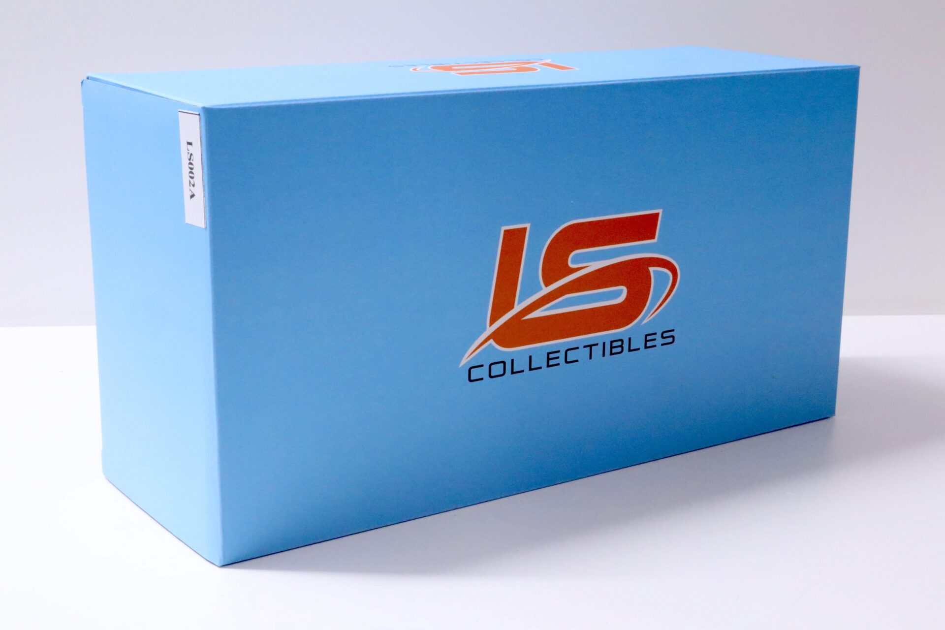 1:18 LS Collectibles Triumph TR6 Spider dark green 1974