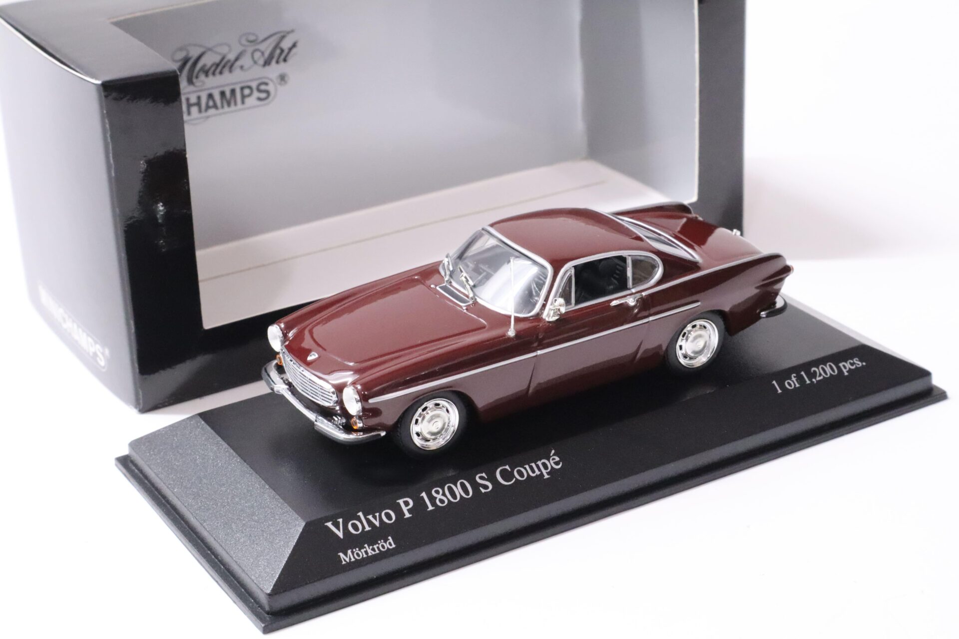 ID 61552 orig.jpg 1:43 Minichamps Volvo P1800 S Coupe 1969 Mörkröd dark red