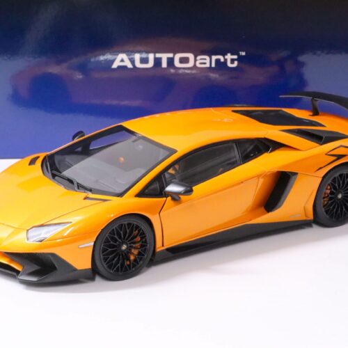 1:18 AUTOart Lamborghini Aventador LP750-4 SV Arancio Atlas/ pearl orange