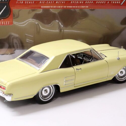 1:18 Highway61 Buick Riviera Coupe 1964 yellow 50679