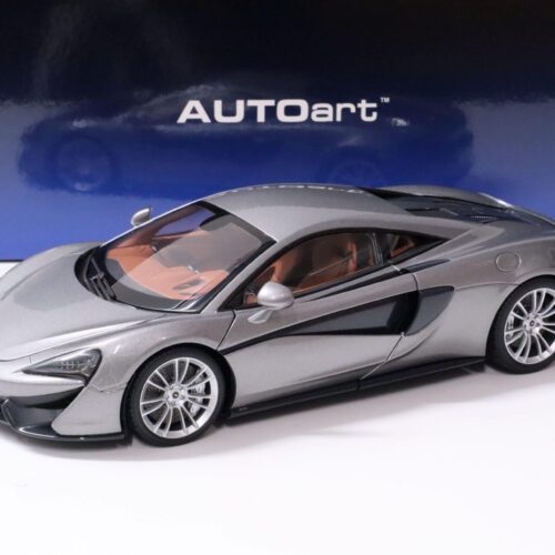 1:18 AUTOart McLaren 570S Coupe 2015 Blade silver/ silver wheels 76043