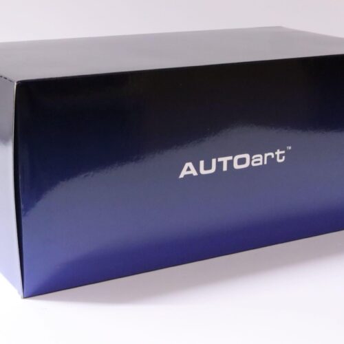1:18 AUTOart Aston Martin DB11 Coupe Q Frosted Glass blue 70268