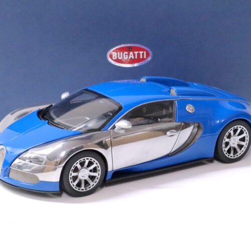1:18 AUTOart Bugatti Veyron LÂ´Edition Centenaire French blue/ Jean-Pierre Wimille