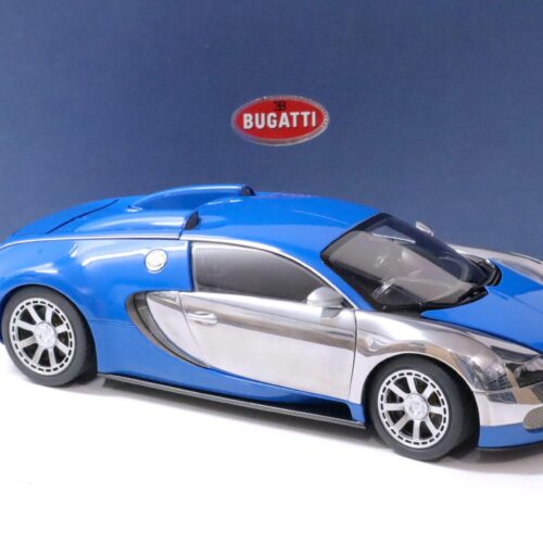 1:18 AUTOart Bugatti Veyron LÂ´Edition Centenaire French blue/ Jean-Pierre Wimille