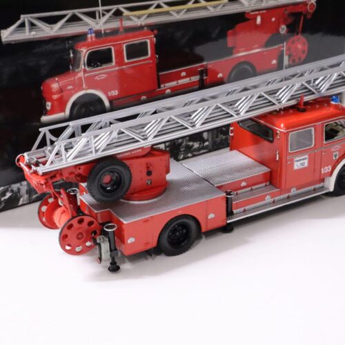 1:43 Minichamps Mercedes 1113 Aerial Ladder Drehleiter Feuerwehr 1966 red
