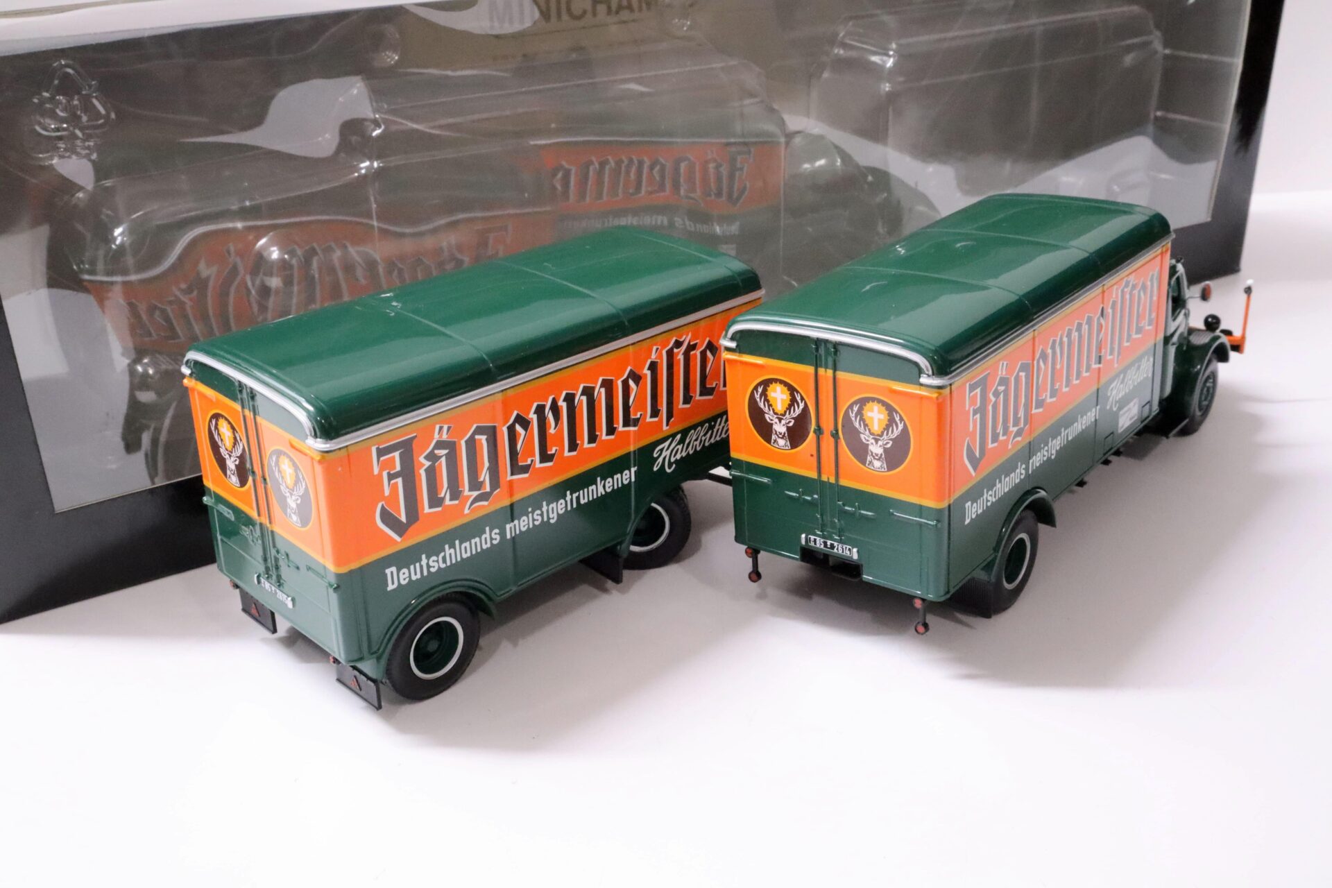 1:43 Minichamps Henschel HS 140 Kofferzug *Jägermeister* green/ orange