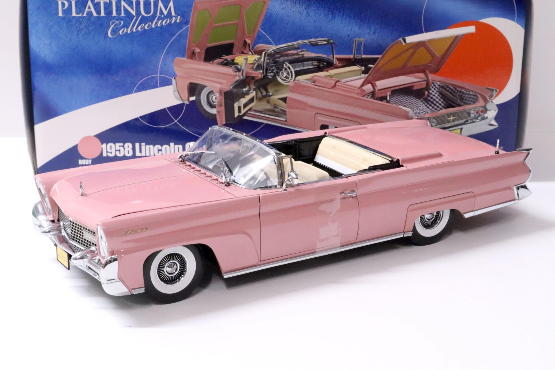 ID 62640 orig.jpg 1:18 Sun Star 1958 Lincoln Continental MKIII Convertible Autumn Rose