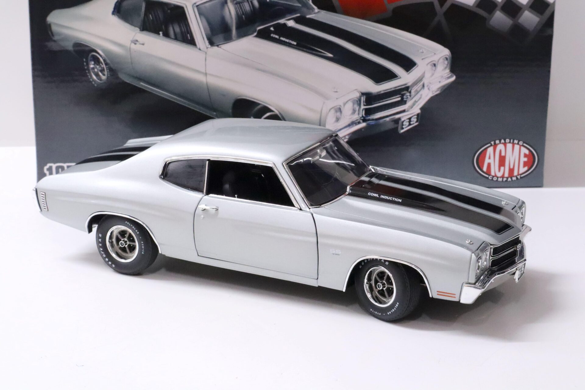 1:18 ACME 1970 Chevrolet Chevelle SS 396 Coupe silver/ black