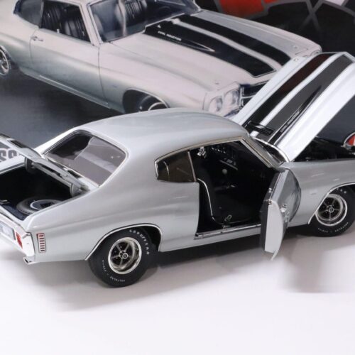 1:18 ACME 1970 Chevrolet Chevelle SS 396 Coupe silver/ black