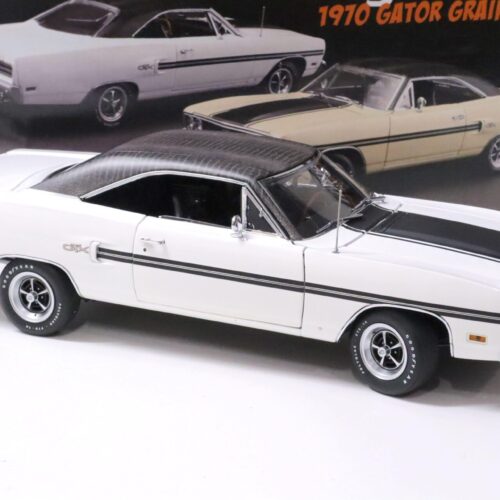 1:18 GMP 1970 Plymouth GTX "GATOR GRAIN" 440 Super Commando white