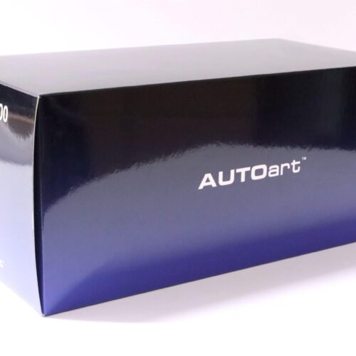 1:18 AUTOart Lexus LC500 Coupe Sonic Titanium/ dark rose interior