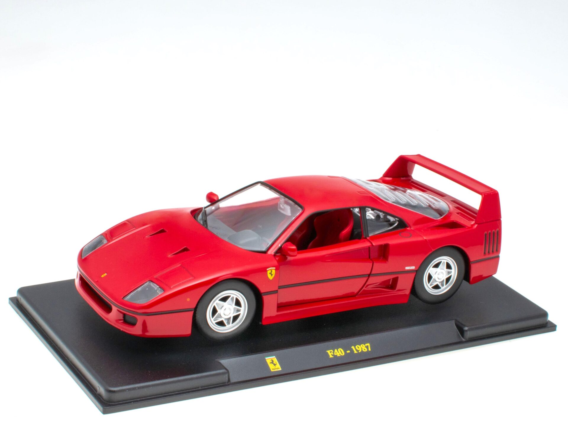 1:24 Hachette Bburago Ferrari Collection Ferrari F40 red 1987 with display