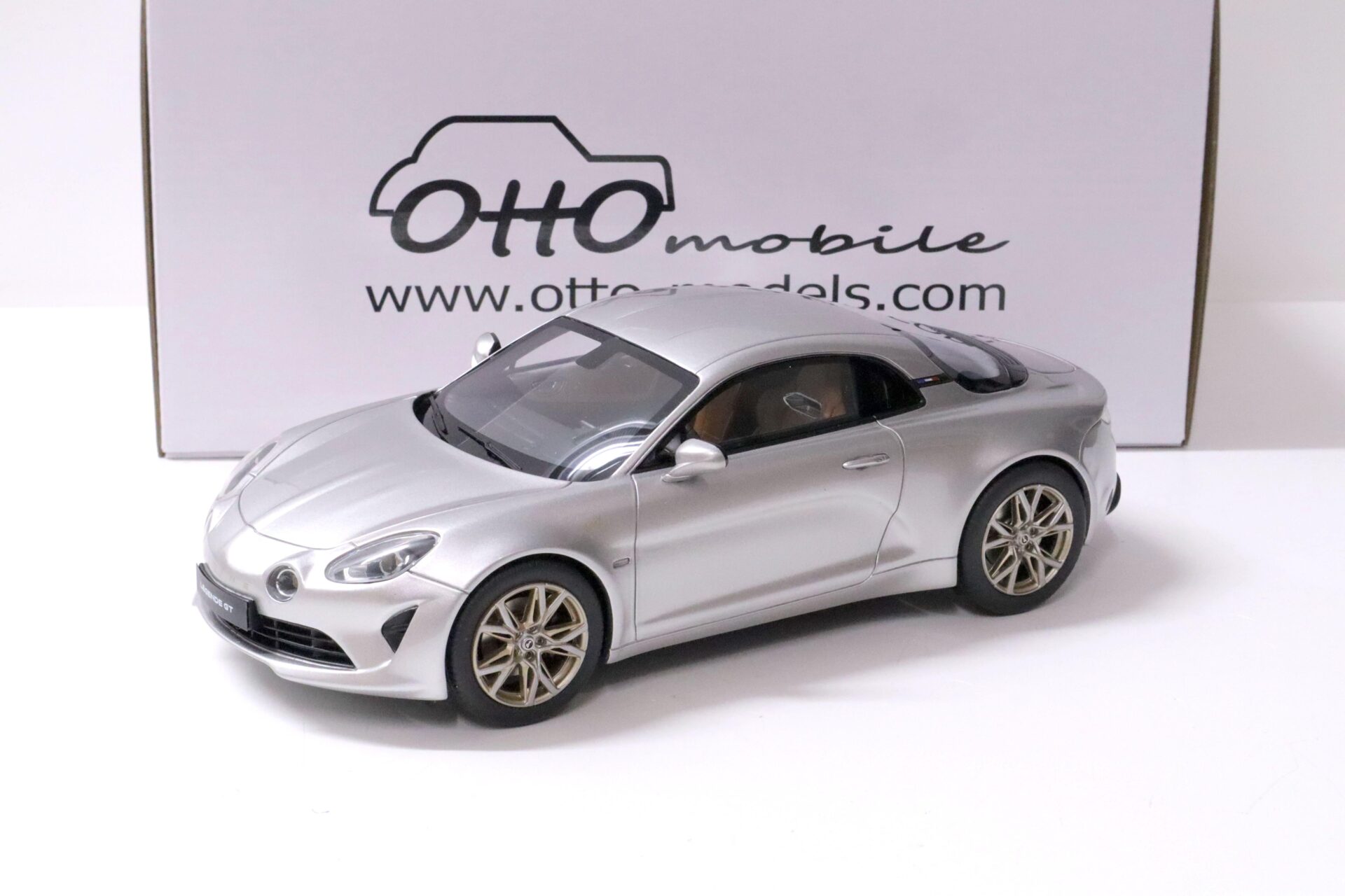 1:18 OTTO mobile OT923 Renault Alpine A110 Legende GT Argent Mercure 2020