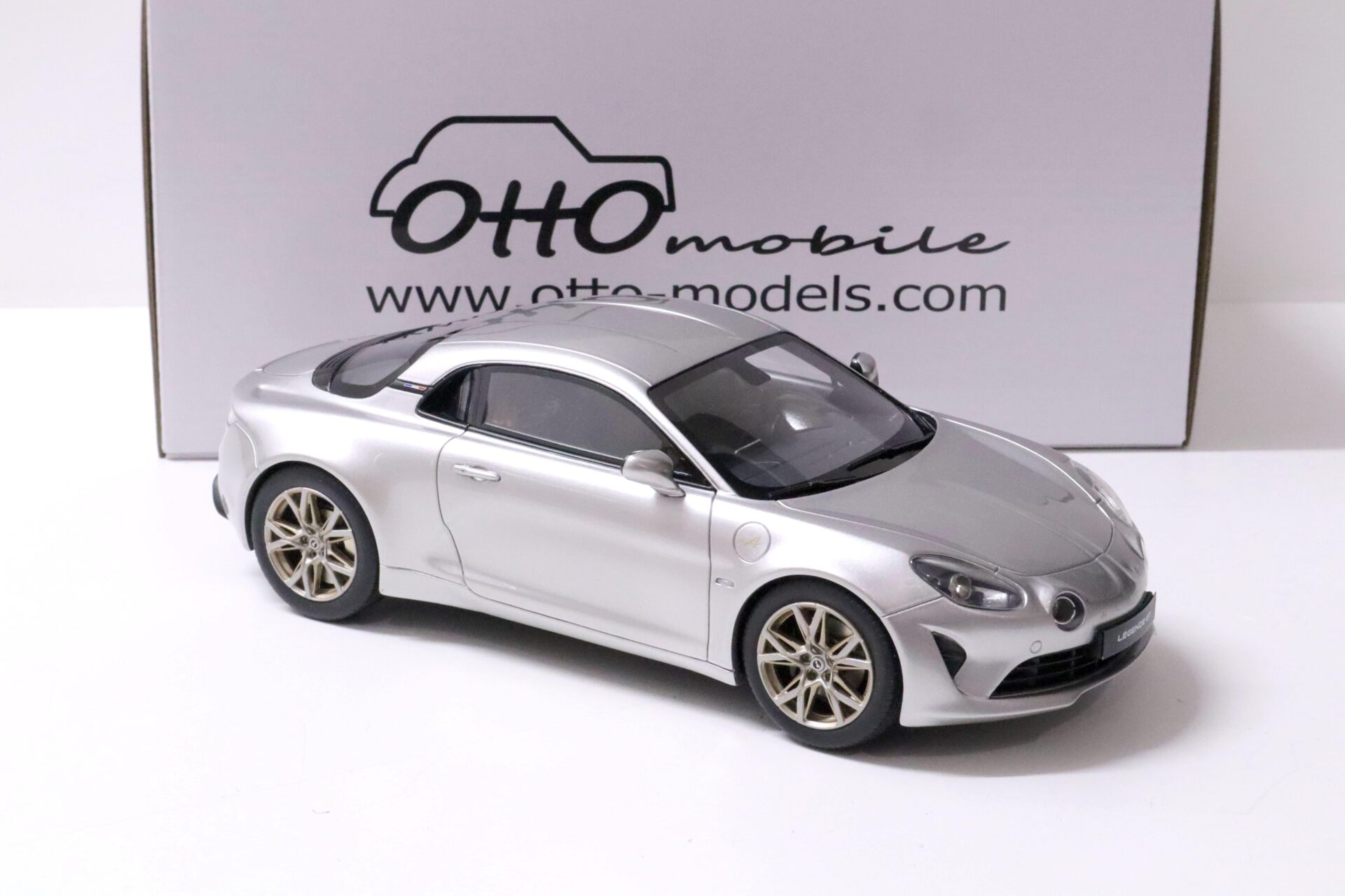 1:18 OTTO mobile OT923 Renault Alpine A110 Legende GT Argent Mercure 2020