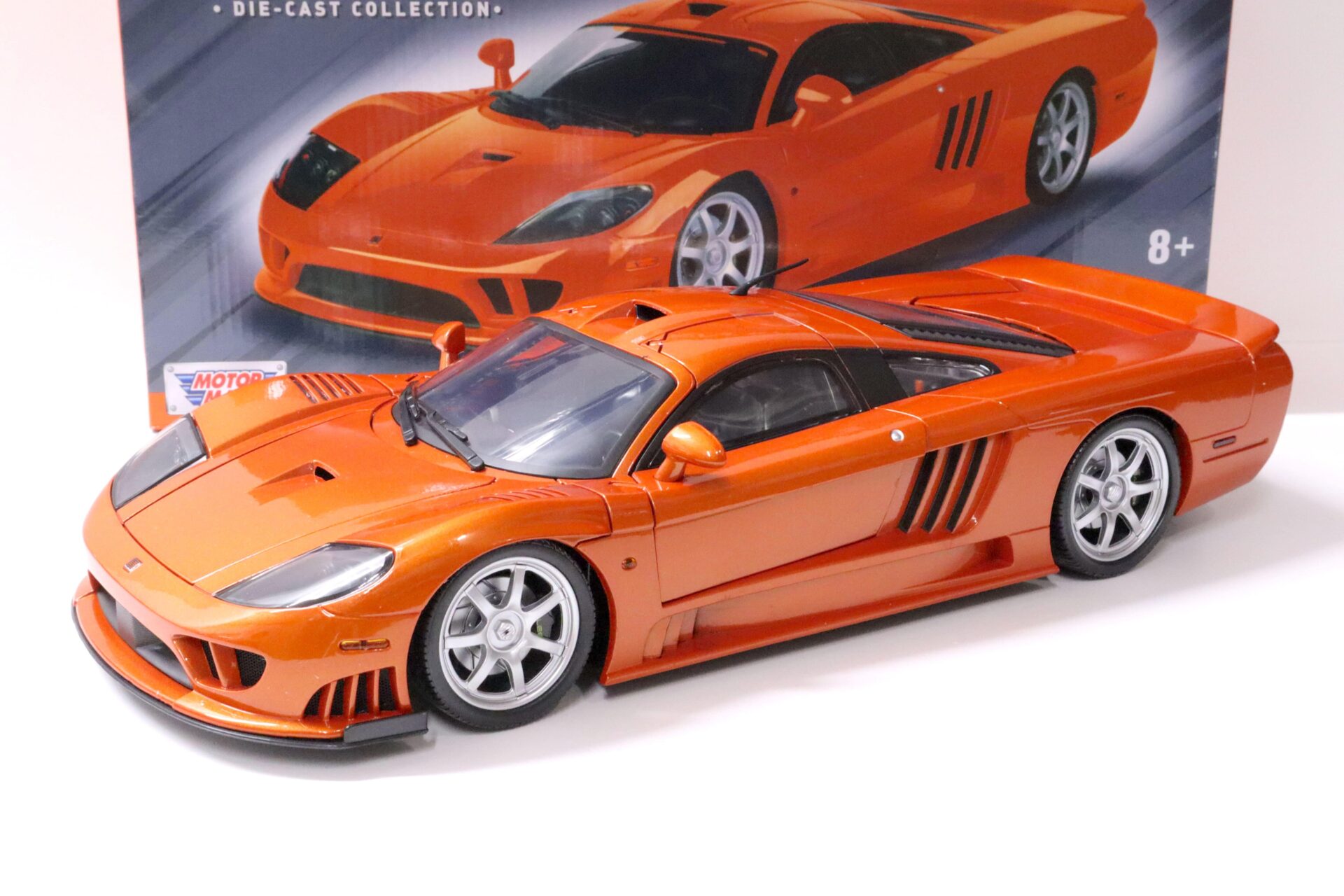 ID 63385 orig.jpg 1:12 Motor Max 2005 Saleen S7 Twin Turbo orange metallic