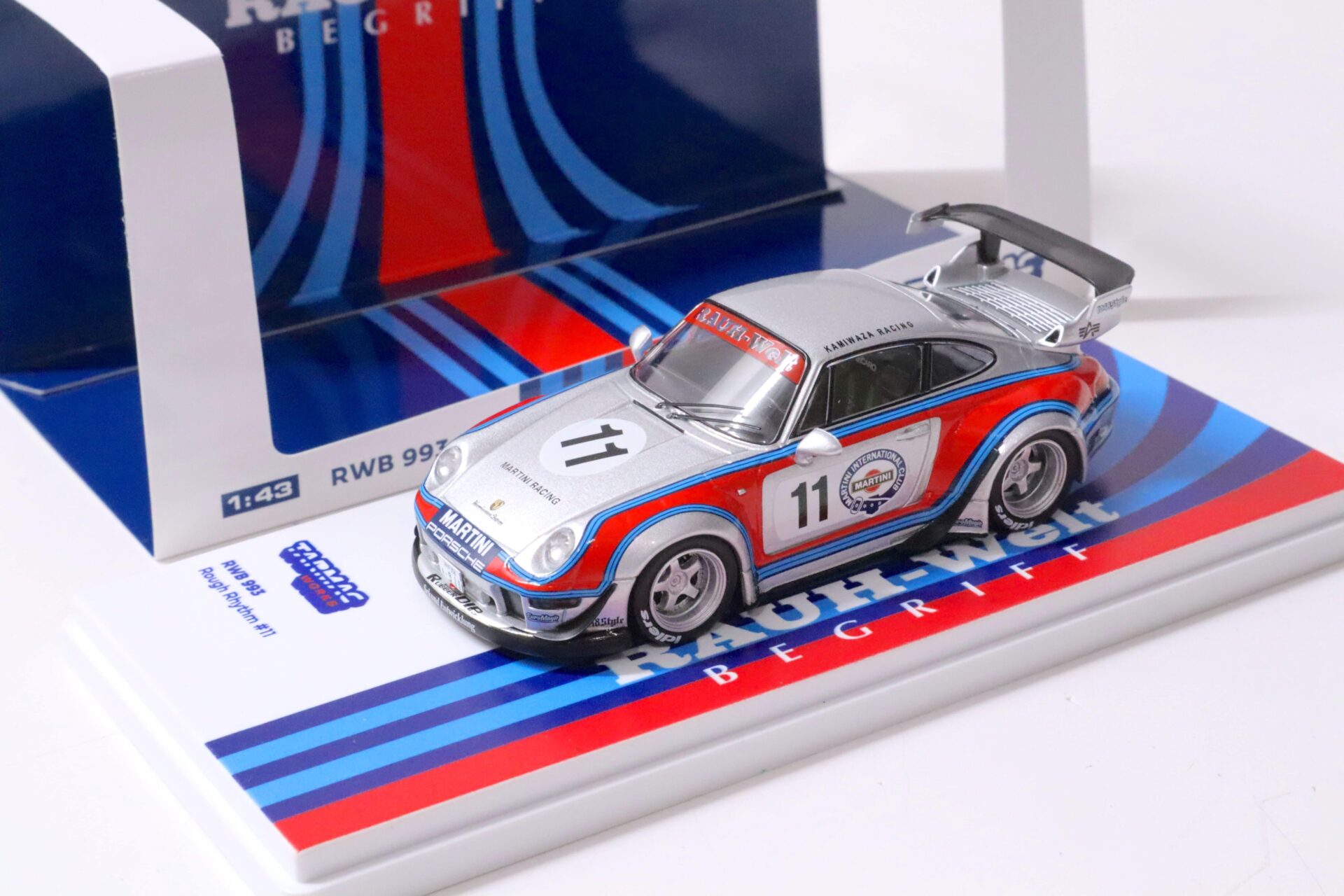 ID 63448 orig.jpg 1:43 Tarmac Porsche 911 993 RWB RAUH-WELT Rough Rhythm #11 MARTINI