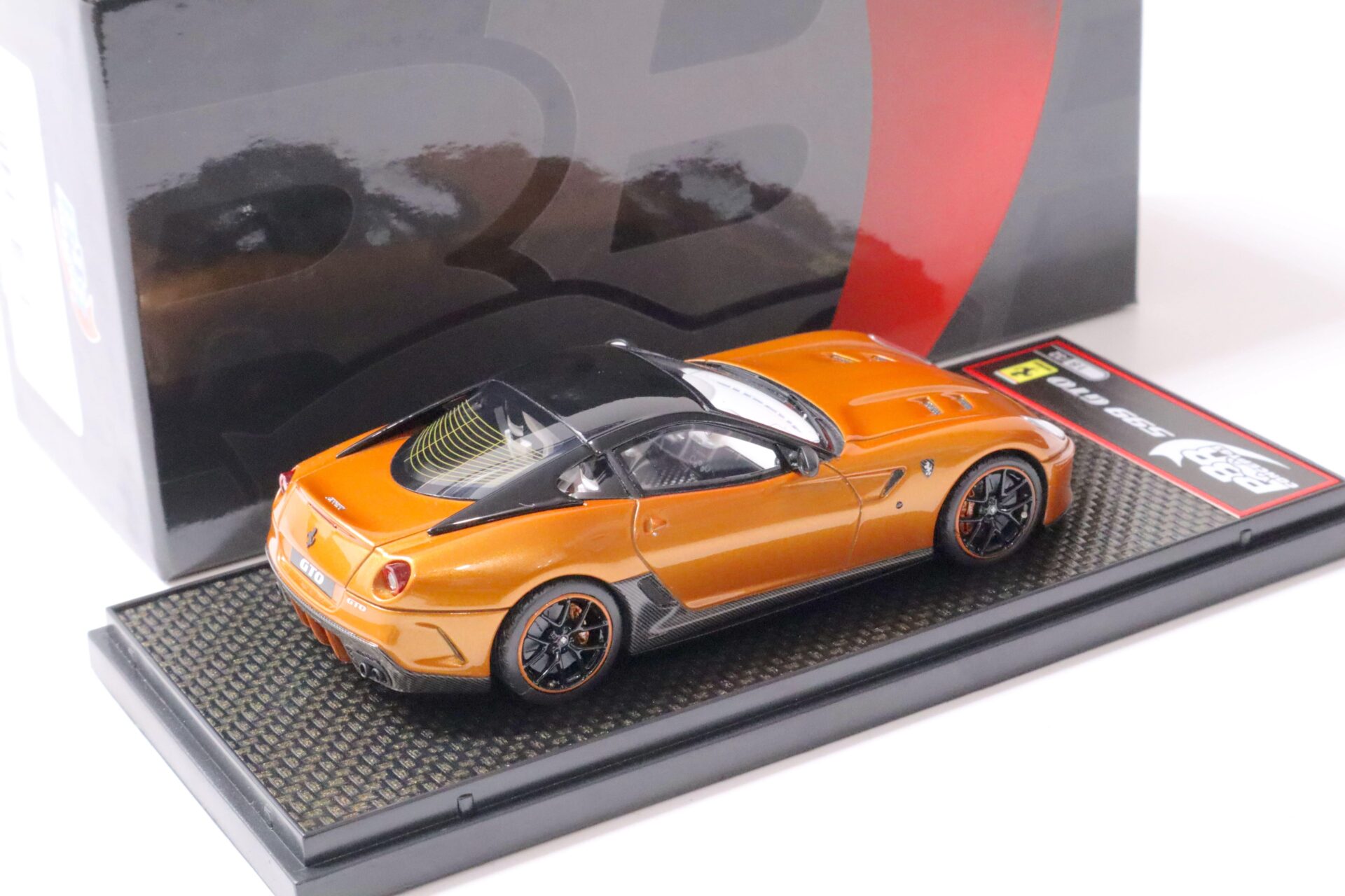 1:43 BBR Ferrari 599 GTO Metallic bronze/ Carbon - Limited 32 pcs.