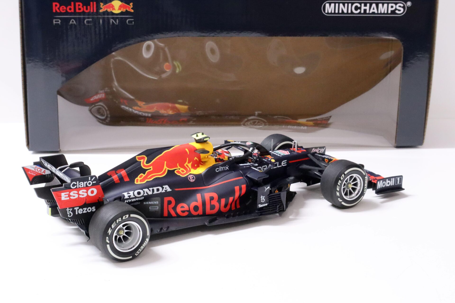 1:18 Minichamps F1 RED BULL Racing Honda RB16B Sergio Perez Monaco GP 2021