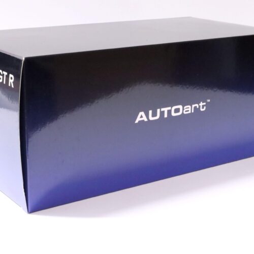 1:18 AUTOart Mercedes AMG GT R Designo Cardinal red metallic 76331